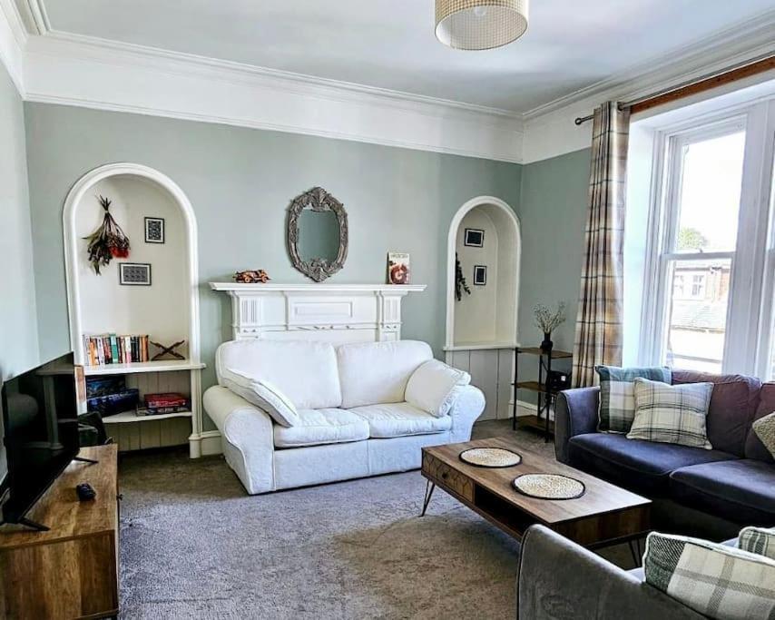 Charming 3-bedroom Maisonnette In Centre Apartment *